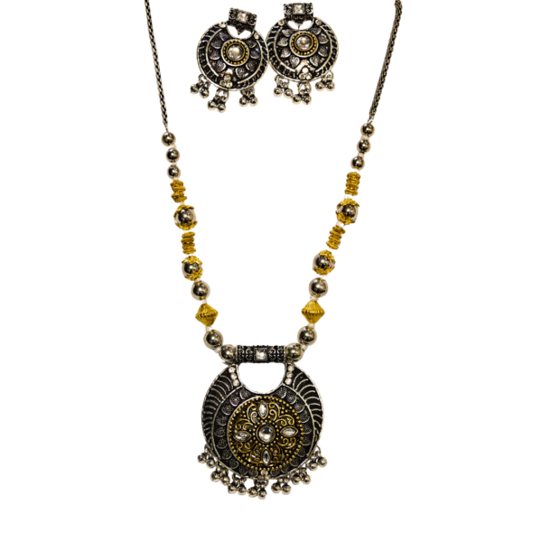 Oxidized Gold-Silver Bead Necklace Set with Antique Pendant