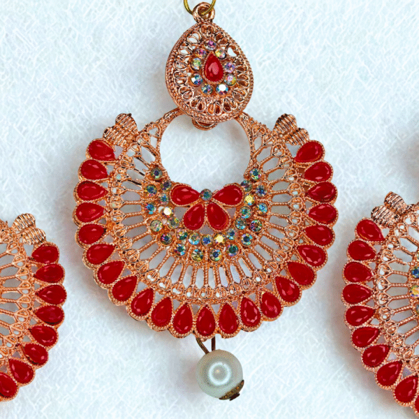 Red & Gold-Toned Bridal Maang-Tika Set with Earrings - Image 4