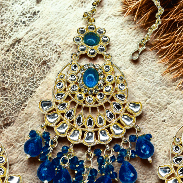 Royal Blue Kundan Maang-Tika & Chandbali Earrings Set - Image 6